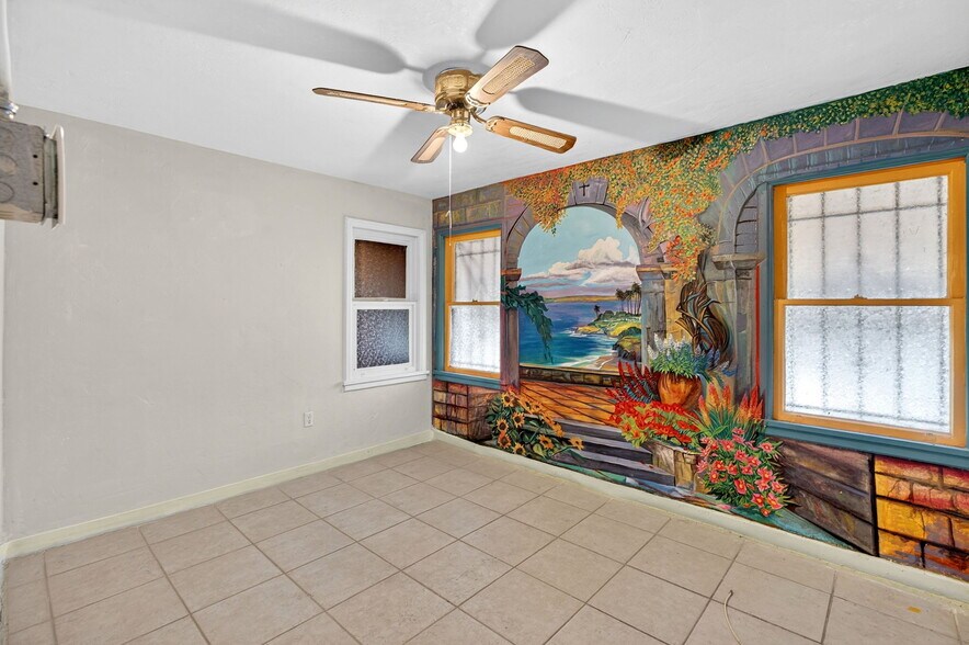 More Photos Of 4401 N 16th St, Phoenix Freestanding For Lease