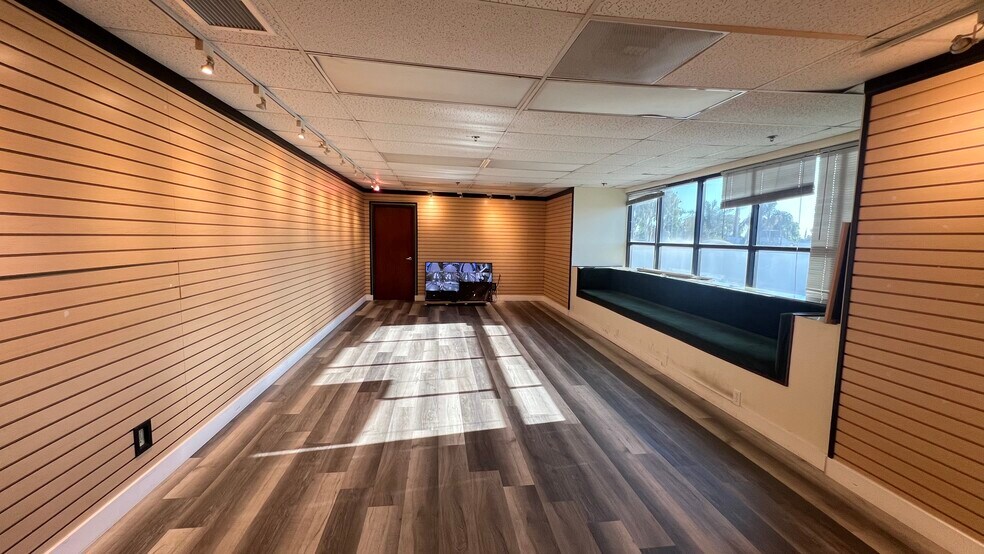 More Photos Of 1928 Central Ave, South El Monte Warehouse For Lease