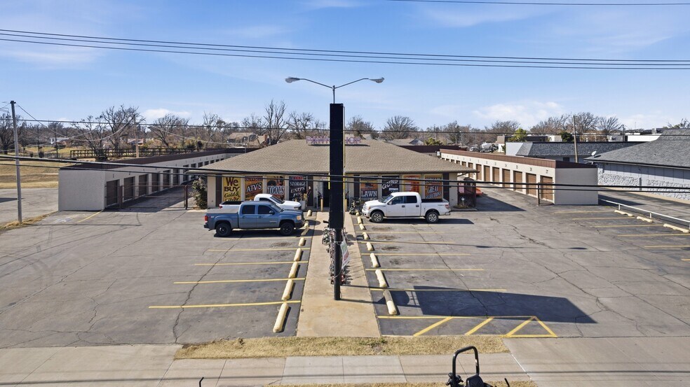 More Photos Of 3184 S Mingo Rd, Tulsa Freestanding For Sale