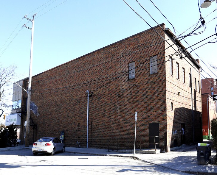 More Photos Of 2869 Lake Shore Blvd W, Toronto Storefront Retail Office For Sale