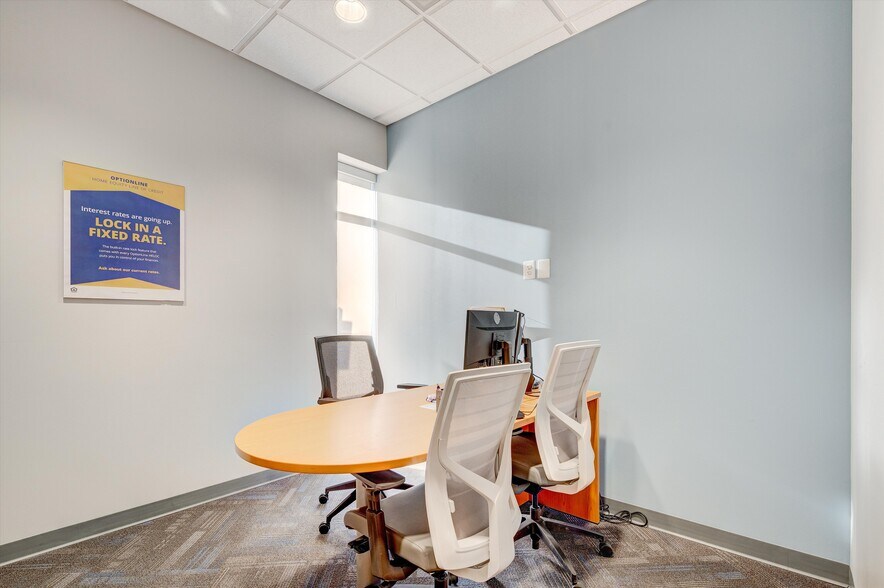 More Photos Of 207 N Main St, Boonsboro Office For Sale