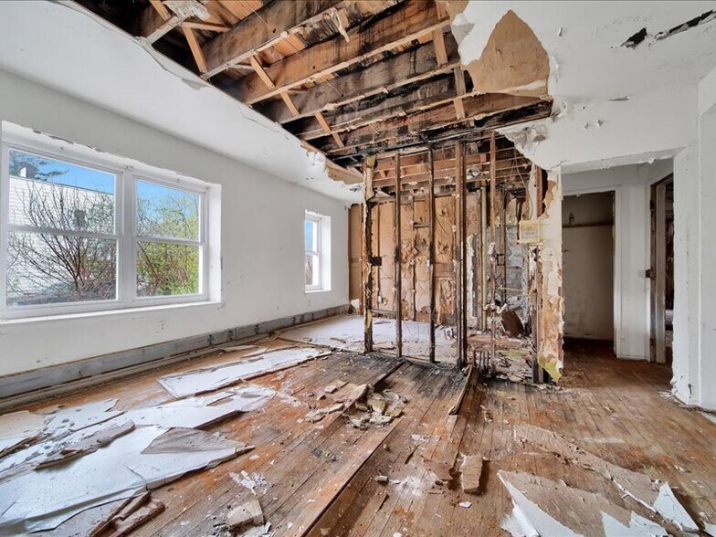 More Photos Of 280 Richton St, Highland Park Apartments For Sale