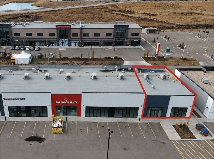 More Photos Of 220 Mistatim Rd NW, Edmonton General Retail For Sale