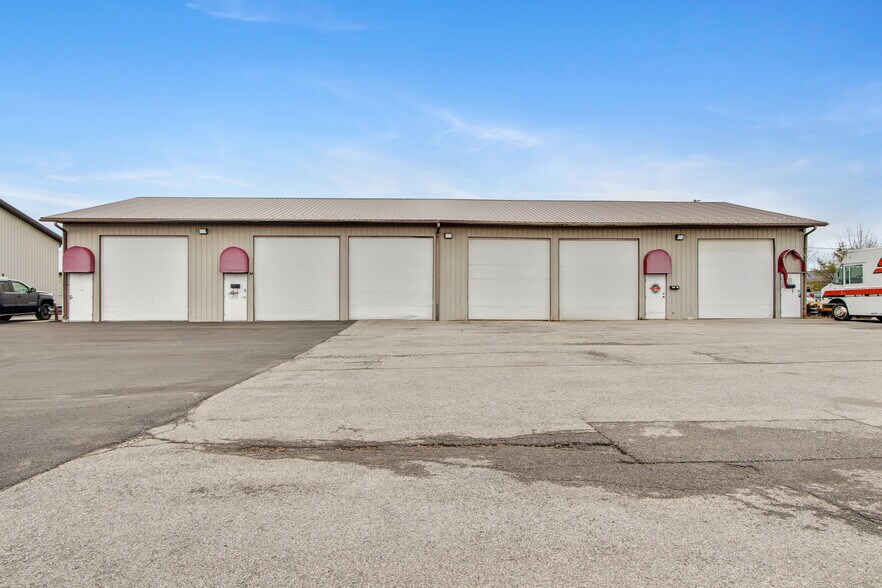 More Photos Of 491 Erie St, Lancaster Warehouse For Sale