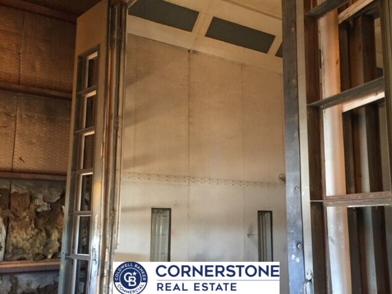 More Photos Of 901 N Foster Rd, Casper Warehouse For Sale