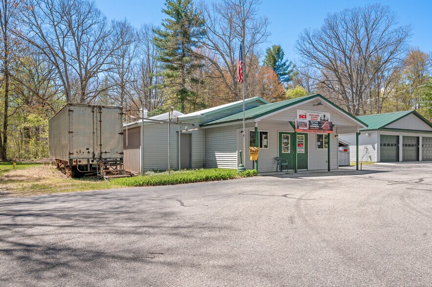 More Photos Of 19055 12 Mile Rd, Big Rapids Manufacturing For Sale