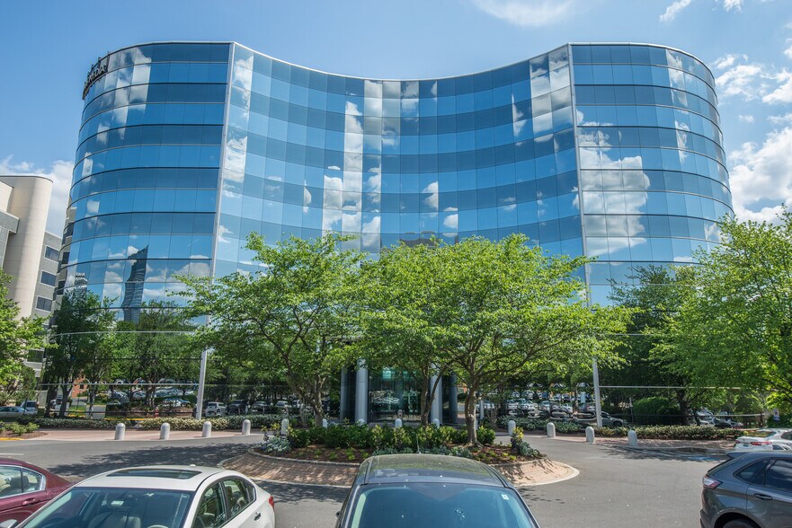 More Photos Of 8609 Westwood Center Dr, Vienna Office For Lease