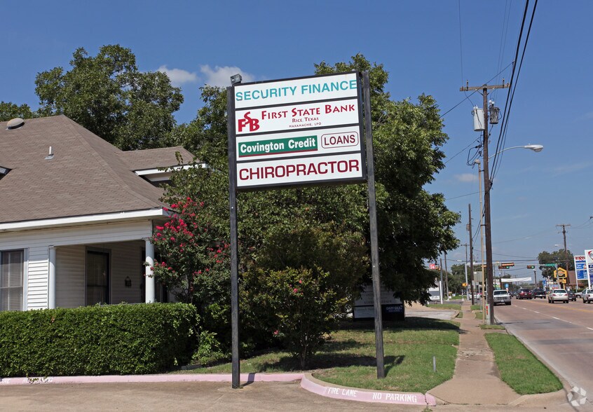 More Photos Of 601-607 Ferris Ave, Waxahachie Freestanding For Lease