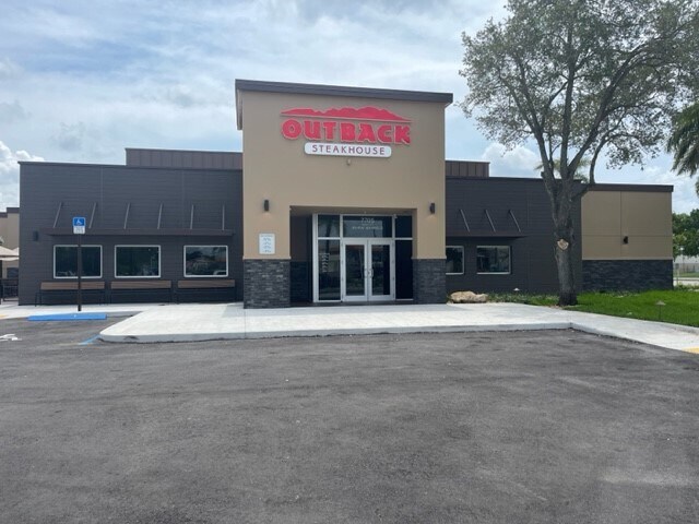 More Photos Of 7795 W Flagler St, Miami Unknown For Lease