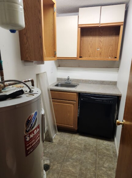 More Photos Of 3 Robinson Rd, Bow Light Distribution For Lease