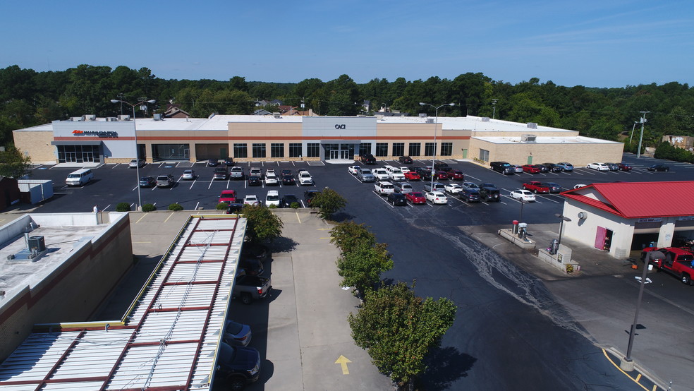 Primary Photo Of 3611 Ramsey St, Fayetteville Showroom For Sale