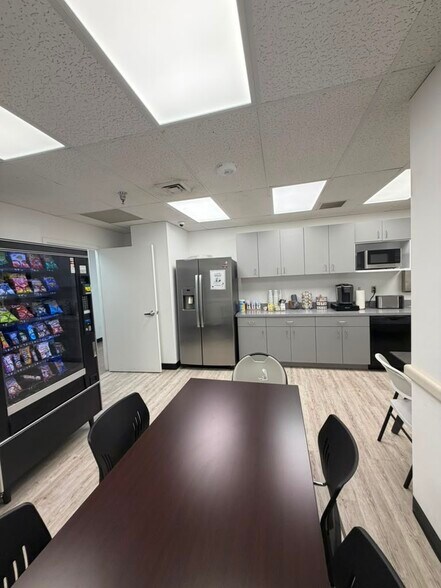 More Photos Of 8630 Fenton St, Silver Spring Office For Lease