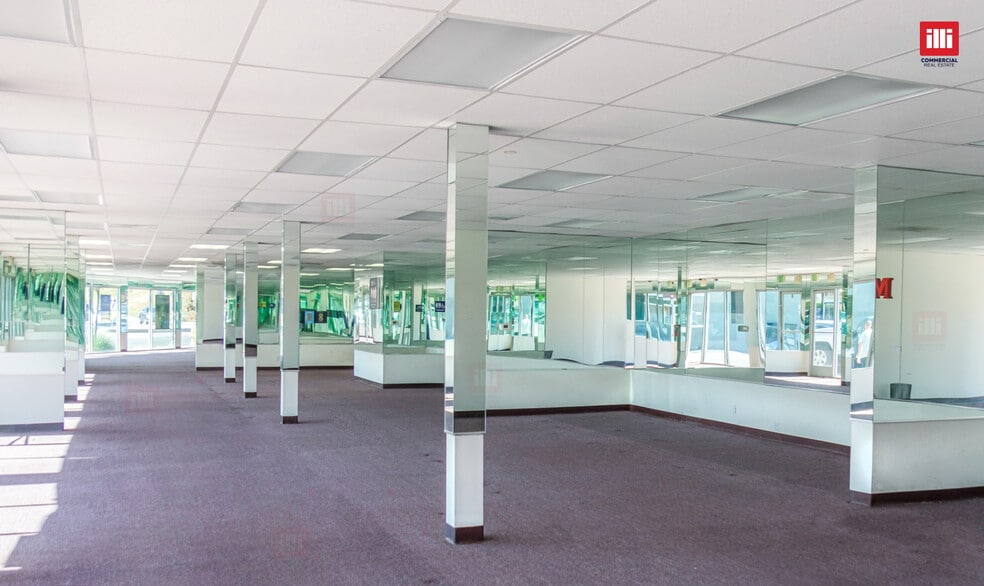 More Photos Of 6020-6030 Laurel Canyon Blvd, North Hollywood Freestanding For Sale