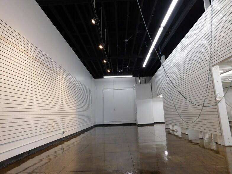 More Photos Of 1424 S Main St, Los Angeles Warehouse For Sale