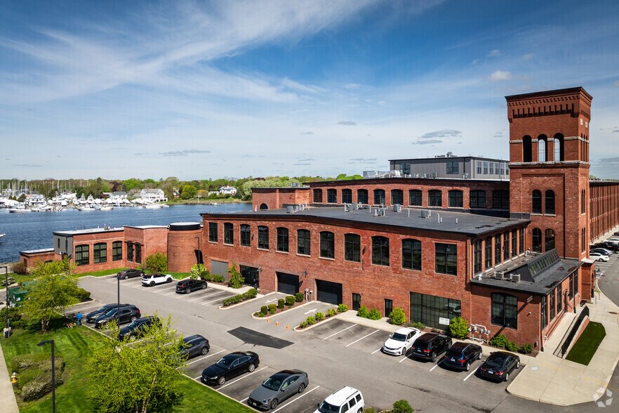 Primary Photo Of 99 Main St, Warren Apartments For Lease