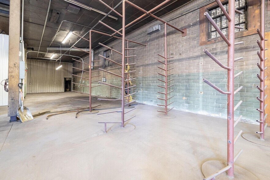 More Photos Of 620 South St, Steubenville Auto Dealership For Lease