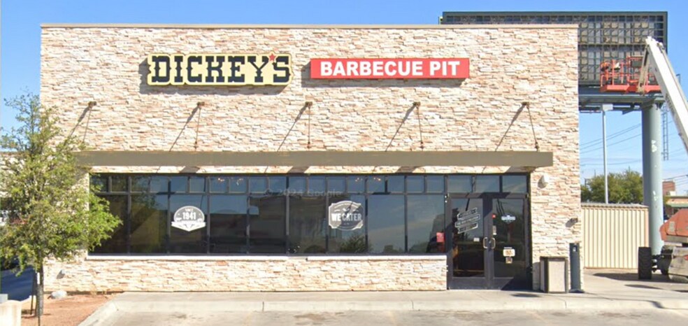 Primary Photo Of 2701 N County Rd W, Odessa Fast Food For Sale