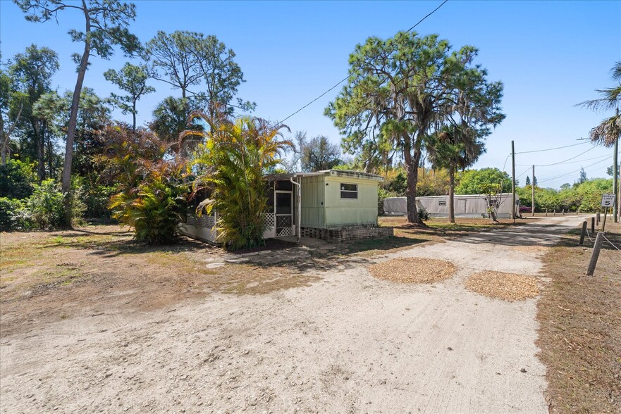 More Photos Of 380 San Jose St, North Fort Myers Manufactured Housing Mobile Home Park For Sale