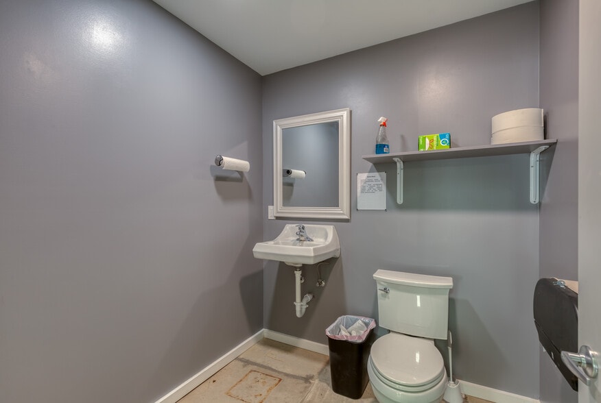 More Photos Of 3100 E Highway 199, Springtown Warehouse For Lease