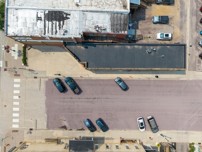 More Photos Of 200 S Minnesota Ave, Saint Peter Office For Sale