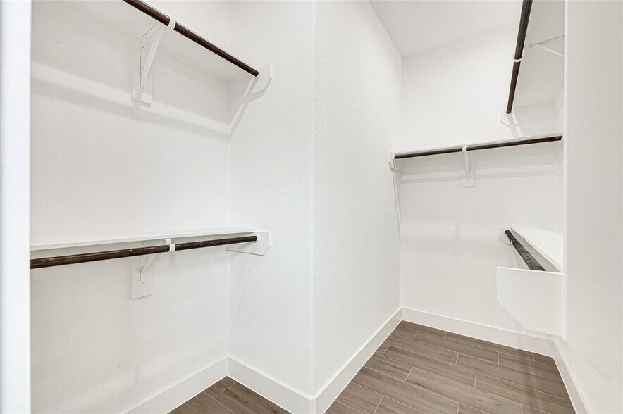More Photos Of 430 Rhode Island st, Houston Apartments For Sale