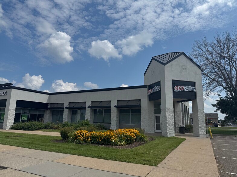 More Photos Of 7009-7191 N 10th St, Oakdale Unknown For Lease