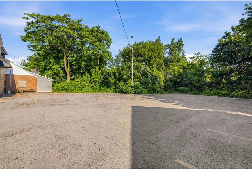More Photos Of 810 Center St, Lewiston Restaurant For Sale