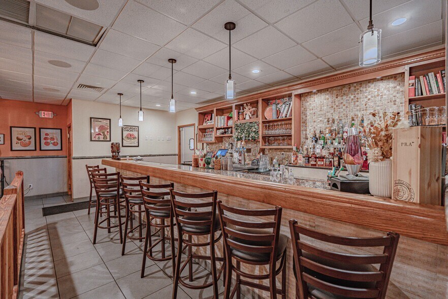 More Photos Of 754 Cherokee st, Fountain Hill Restaurant For Sale