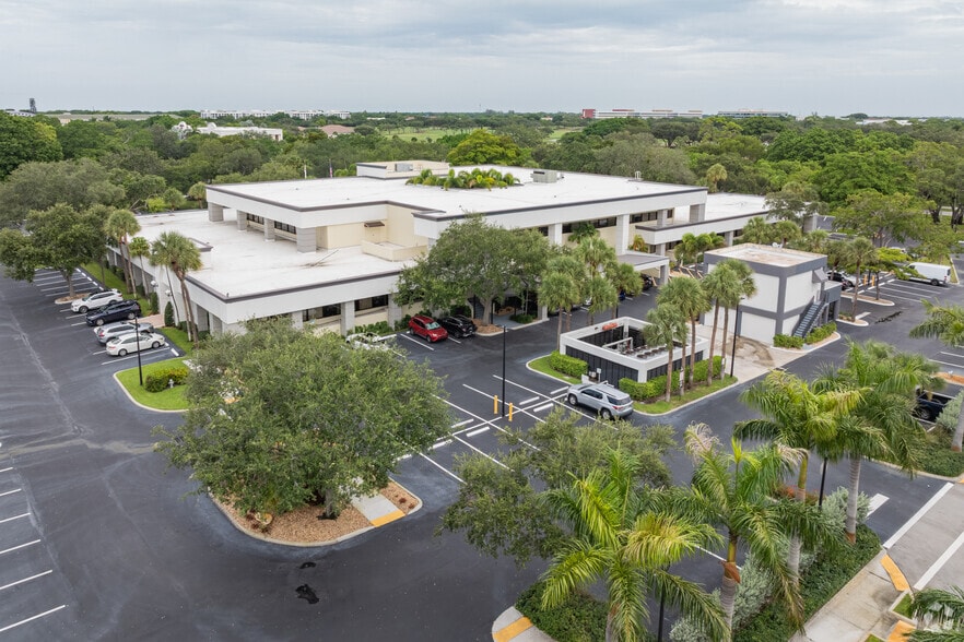 More Photos Of 5300 Broken Sound Blvd NW, Boca Raton Medical For Lease