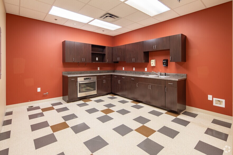 More Photos Of 345 Bob Heath Dr, Huntsville Office For Lease