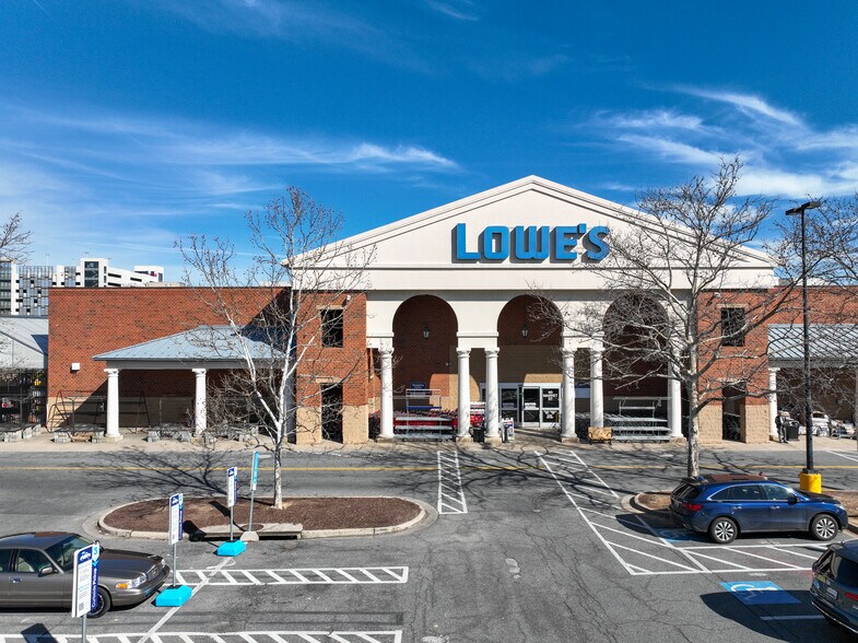 More Photos Of 104-116 Main St, Gaithersburg General Retail For Lease