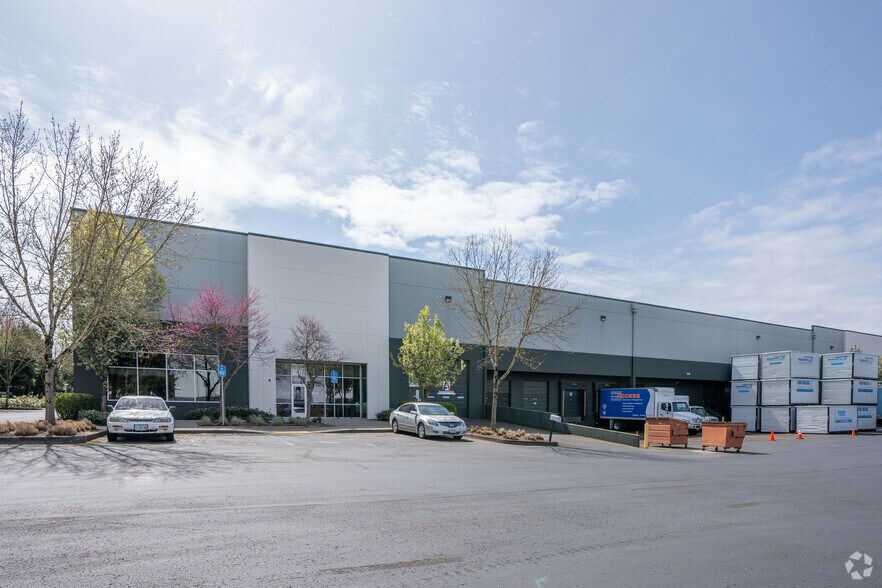 Primary Photo Of 23040-23070 NE Townsend Way, Fairview Warehouse For Lease