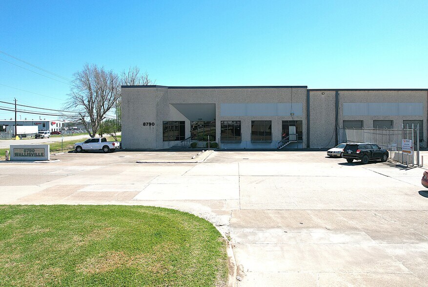 More Photos Of 8790 Wallisville Rd, Houston Warehouse For Lease