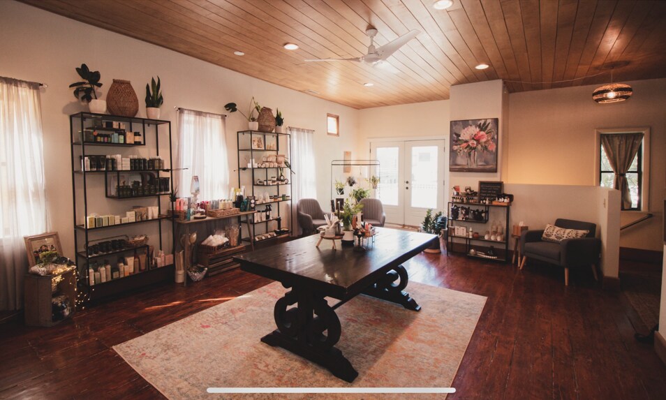 More Photos Of 719 S 5th St, Milwaukee Storefront Retail Residential For Sale