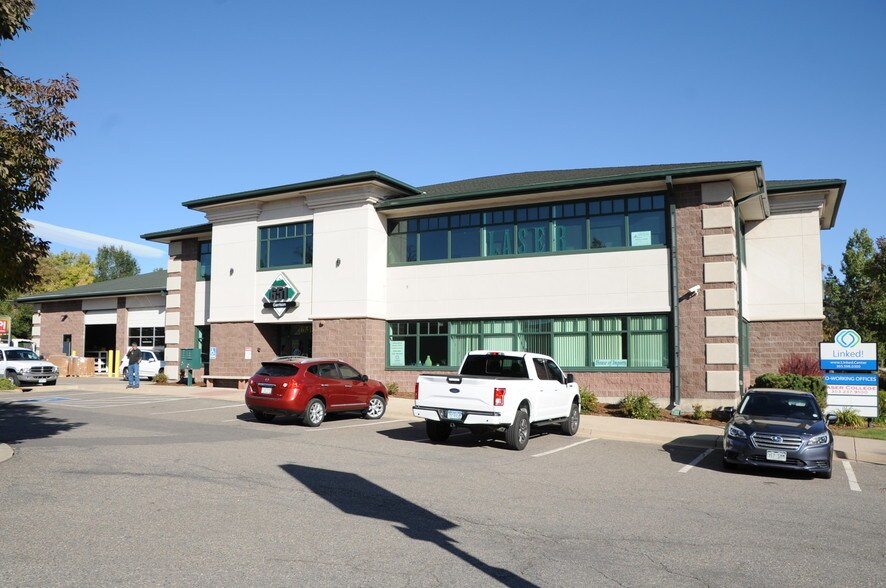 More Photos Of 651 Garrison St, Lakewood Office For Lease