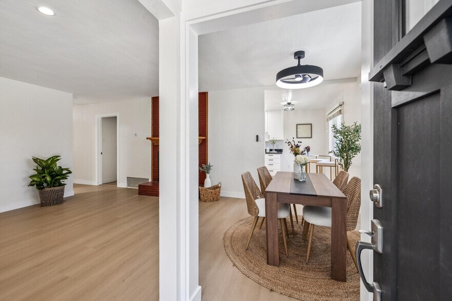 More Photos Of 846 Wilmac Ave, Novato Apartments For Sale