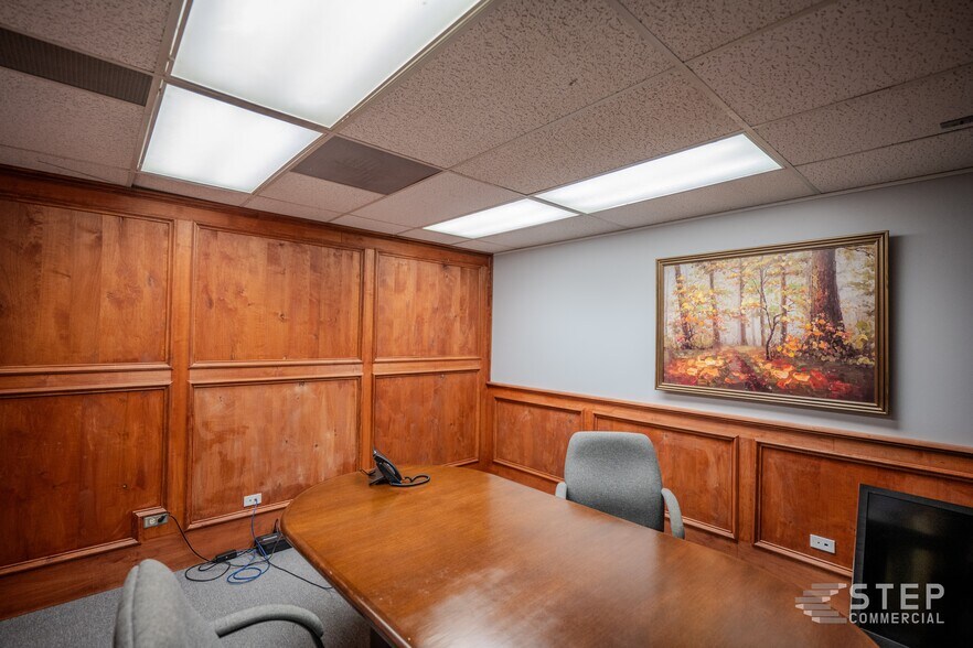 More Photos Of 605 Parfet St, Lakewood Medical For Sale