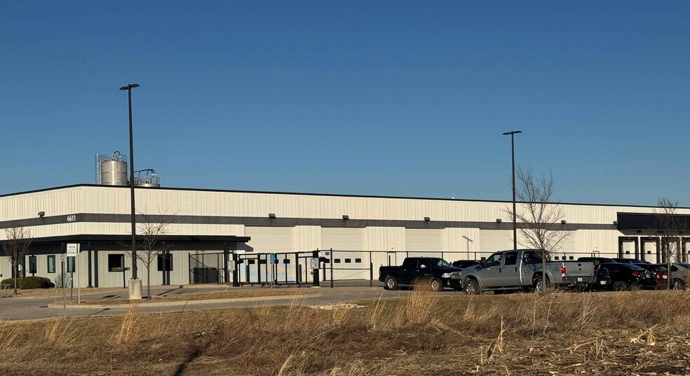 More Photos Of 6611 Partners Ave, Marion Distribution For Sale
