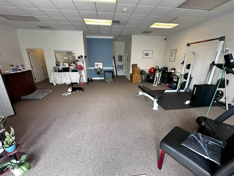 More Photos Of 3042 Valley Ave, Winchester Medical For Sale