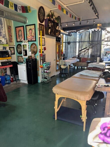 More Photos Of 1200 East 11th St, Austin Apartments For Lease