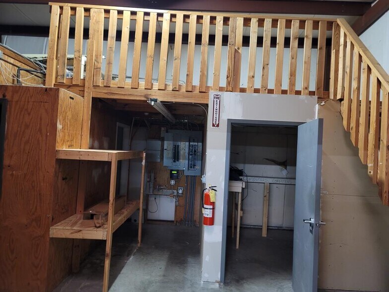 More Photos Of 829 Eg Miles Pky, Hinesville Freestanding For Sale