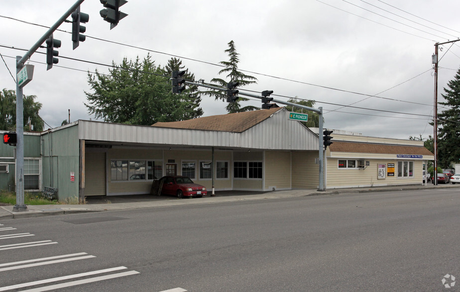 Primary Photo Of 1508-1512 E Pioneer Ave, Puyallup Freestanding For Sale