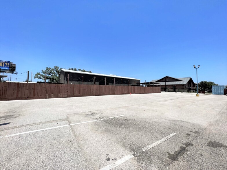 More Photos Of 22318 Interstate 45, Spring Storefront Retail Office For Lease