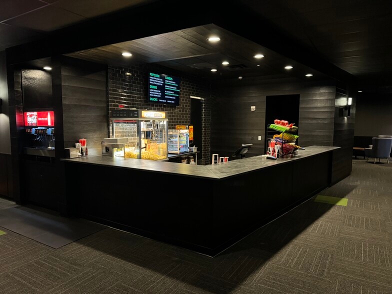 More Photos Of 4780 Cornell Rd, Cincinnati Movie Theatre For Sale