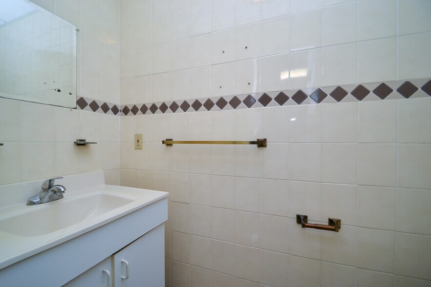 More Photos Of 159 Us Highway 46, Rockaway Office For Lease