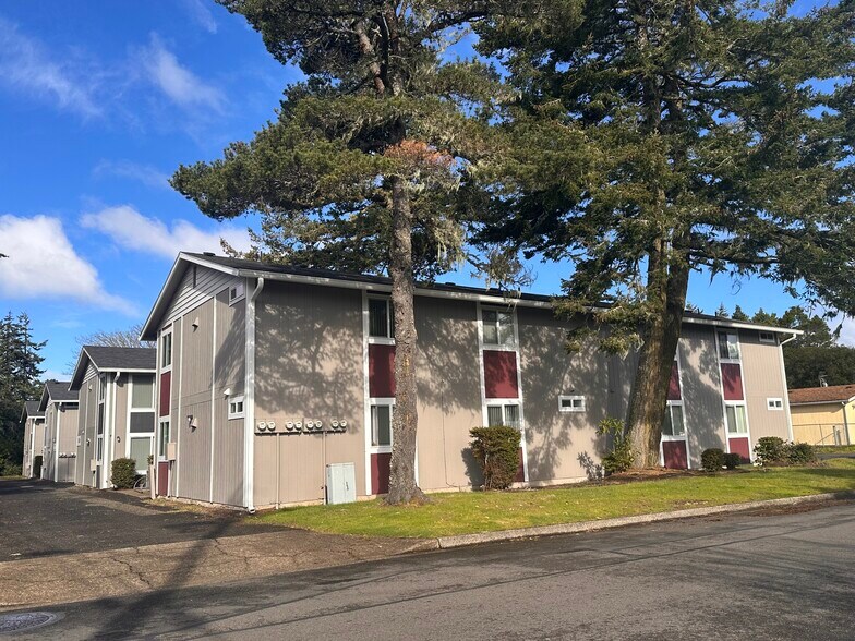 More Photos Of 1369 8th St, Florence Apartments For Sale