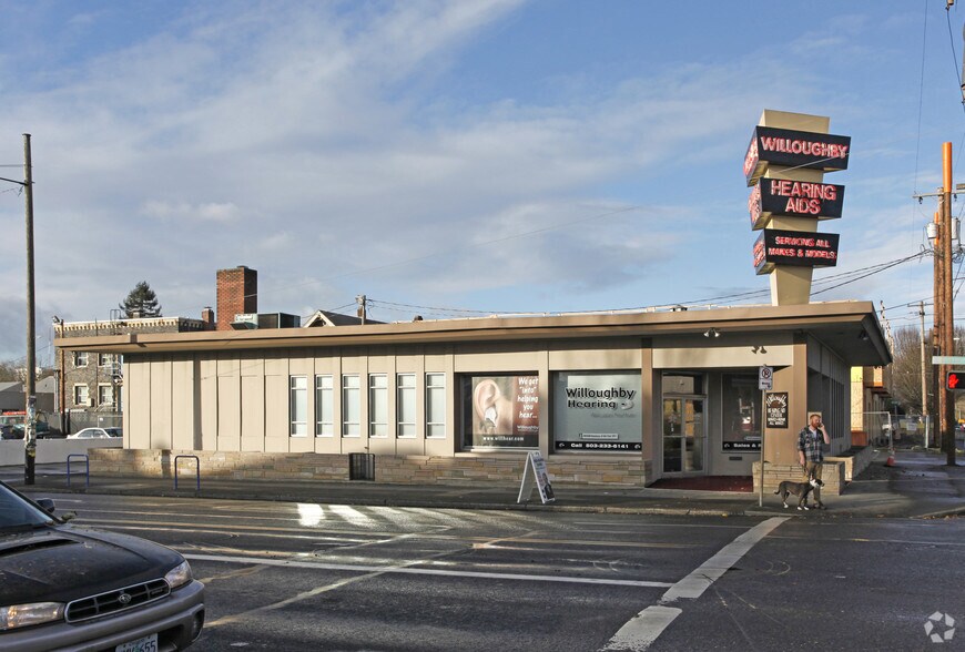 Primary Photo Of 1939 E Burnside St, Portland Office For Lease