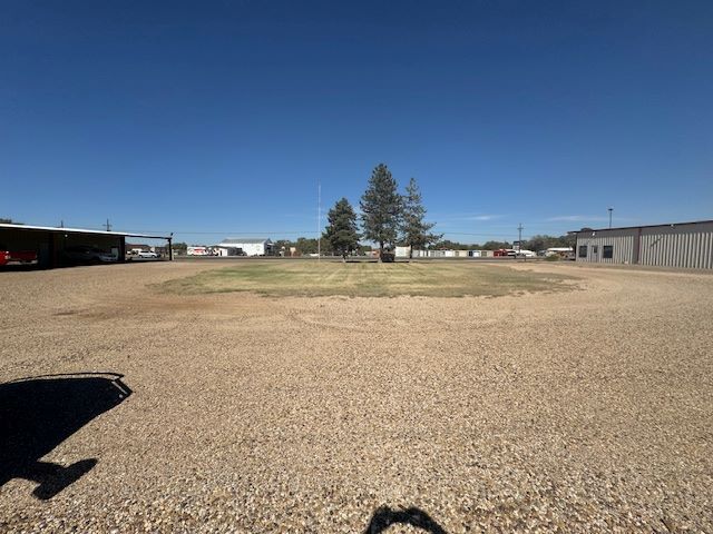 More Photos Of 7931 19th St, Lubbock Warehouse For Sale