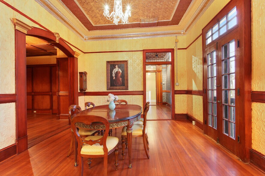 More Photos Of 8500 Oak St, New Orleans Storefront Retail Office For Sale