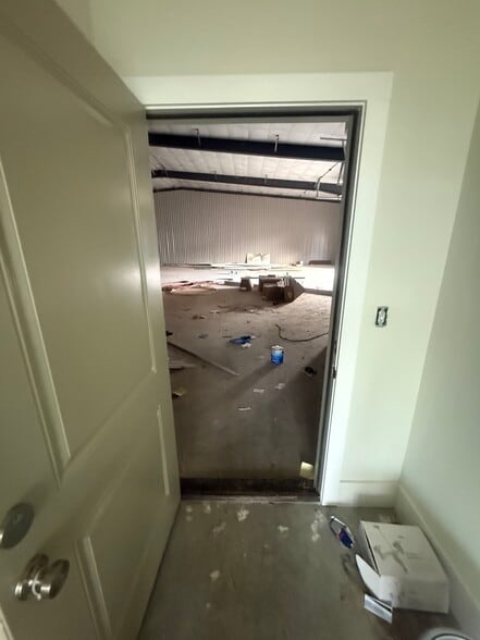 More Photos Of 5824 New Nashville Hwy, Murfreesboro Warehouse For Lease